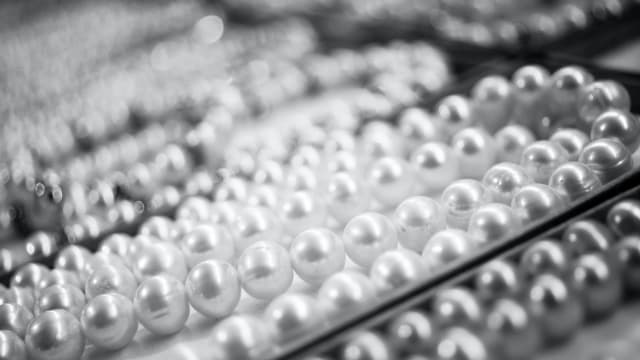 mother of pearls
